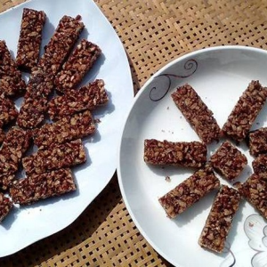 Kẹo gạo lức đức giang